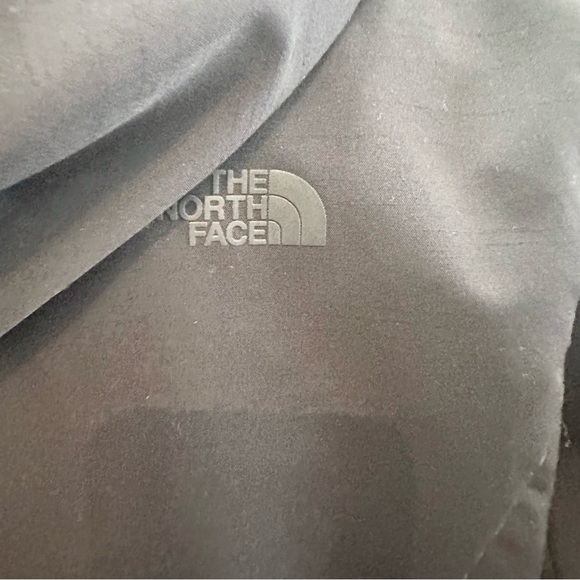 The North Face Women's Large Midweight Hooded Woodmont Parka Jacket Black EUC - Picture 5 of 9